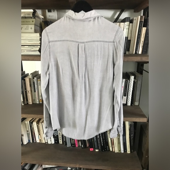 EUC Gentle Fawn Vintage Vibe Light Grey Collared Chambray Shirt S - Picture 8 of 16